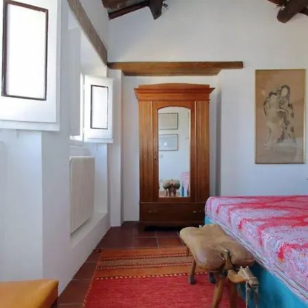 Arco De Cenci Apartment